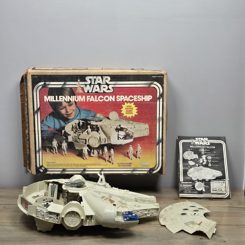 Vintage 1979 Kenner Star Wars Millennium Falcon BOXED Mostly Complete CLEAN